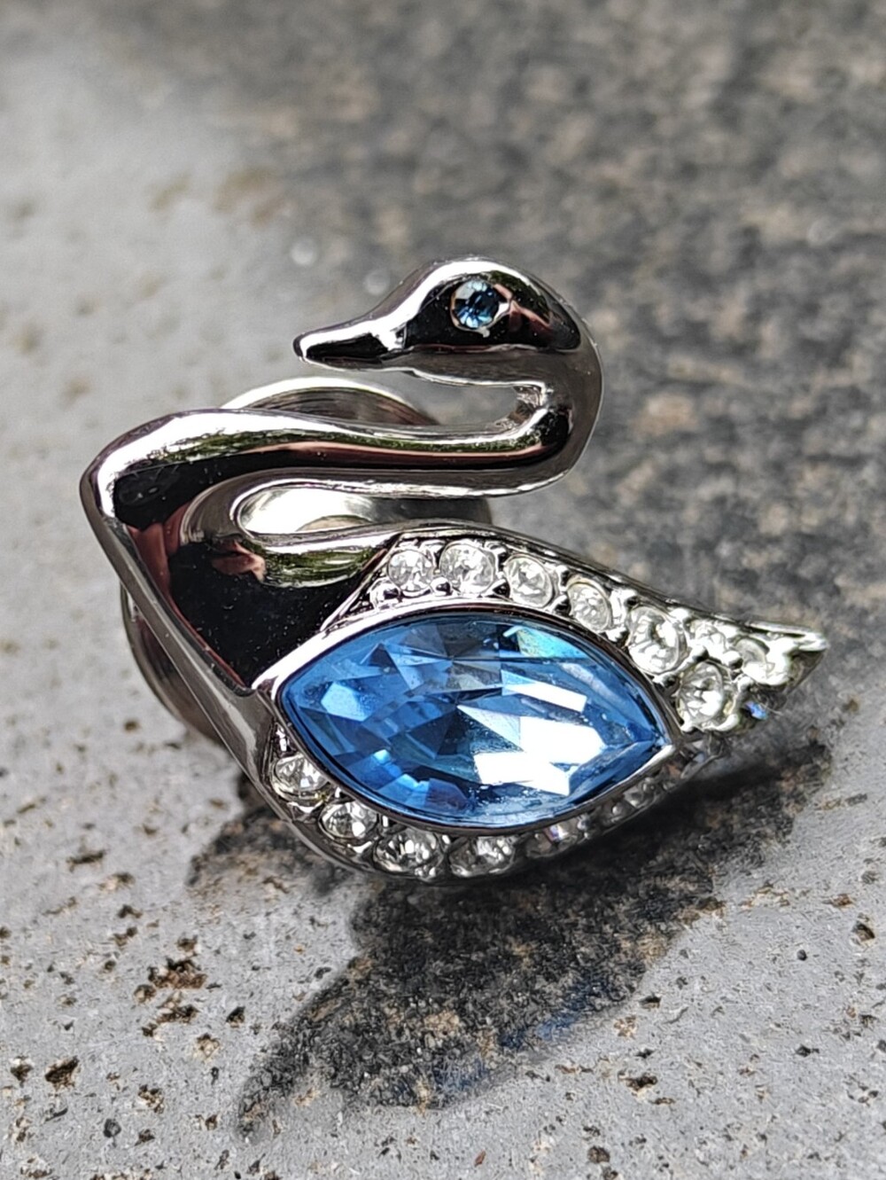 Signed Swarovski Crystal Signature Swan with Blue Crystal Pin/ Tie Tack/ Hat Pin